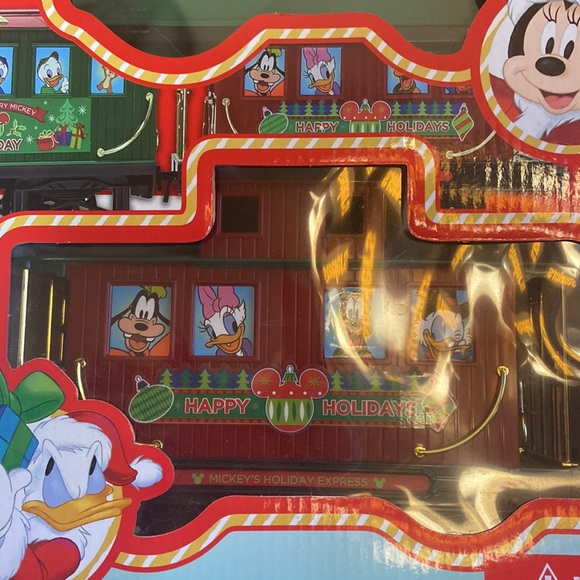 Disney Mickey Mouse Holiday Express Train Set 36 pieces - Picture 4 of 11